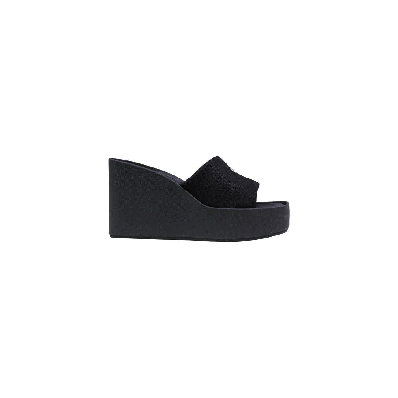 Calvin Klein Women's Slippers